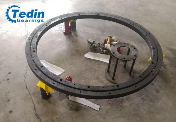 precision slewing bearings